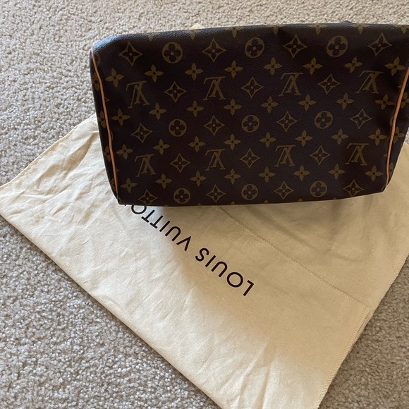 Louis Vuitton (Speedy 30 color Material Monogram) - Picture 8 of 10